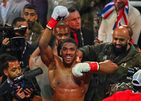 Lộ diện đối thủ tiềm năng của Anthony Joshua sau trận thắng Jake Paul