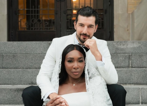 Huyền thoại Venus Williams lên xe hoa ở tuổi 45, nhận quà 'khủng' từ em gái Serena