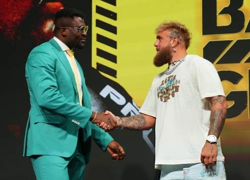 Jake Paul chê thẳng Francis Ngannou: 'Hắn ta khá yếu đuối'