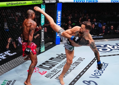 Top 5 pha knock-out mãn nhãn nhất UFC năm 2025
