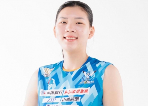 Bích Thủy và đồng đội thua tiếc nuối đội hạng 2 bóng chuyền nữ Nhật Bản