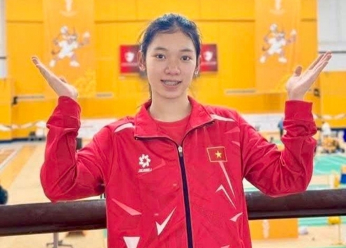 Thần đồng 14 tuổi đi vào lịch sử cầu lông Việt Nam với màn nhảy vọt hơn 700 hạng