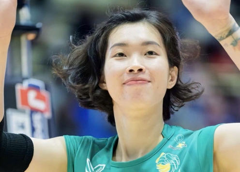 Phong độ thăng hoa, chủ công Thanh Thúy giúp CLB Nhật Bản đạt cột mốc lịch sử