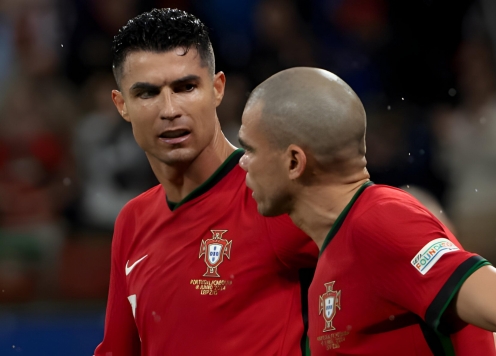 Ronaldo và Pepe: Khi tuổi tác đã trở thành gánh nặng
