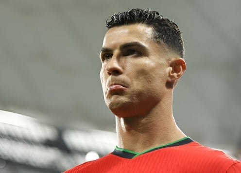 Ronaldo bị cho là gánh nặng của Bồ Đào Nha