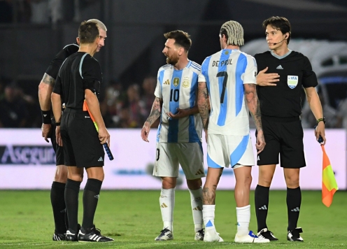 Argentina thua đau, Messi nổi cơn lôi đình với trọng tài