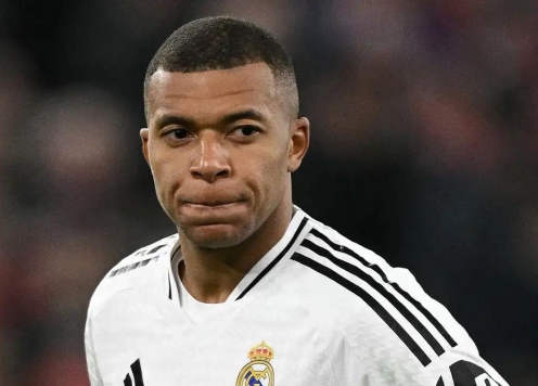 HLV Carlo Ancelotti nói thẳng vấn đề của Mbappe và Real Madrid