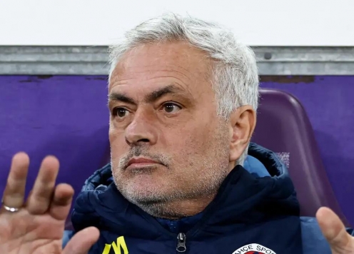 Galatasaray khởi kiện hình sự đối với HLV Jose Mourinho