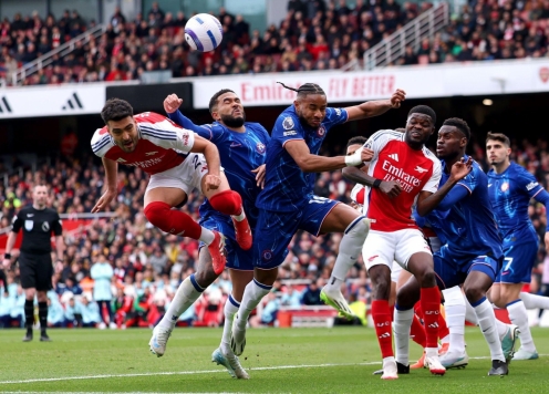 Merino tỏa sáng, Arsenal hạ đo ván Chelsea tại Emirates