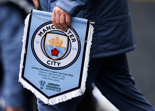 Làm liều với cảnh sát, fan Man City bị phạt 44 tháng tù