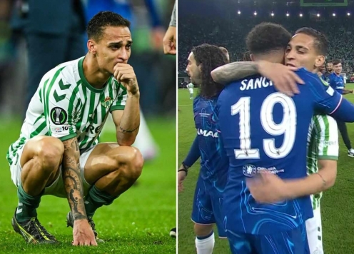 Antony bật khóc nức nở sau trận thua trước Chelsea