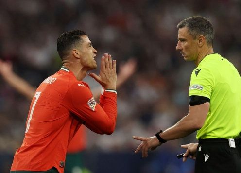 Trọng tài gây tranh cãi, bàn của Ronaldo không hợp lệ?