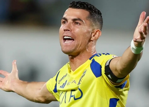 Ronaldo đưa ra quyết định bất ngờ về việc làm HLV