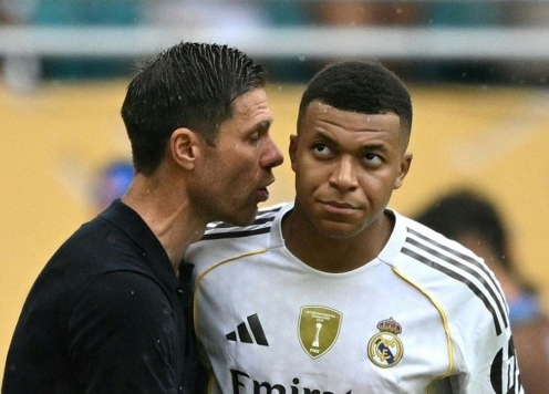 Mbappe và Xabi Alonso tạo ra vụ bê bối lớn tại Real Madrid