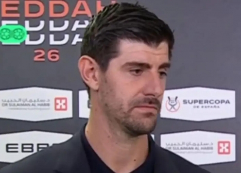 Thua cay đắng, Thibaut Courtois vẫn chỉ thẳng 'cơn ác mộng' của Barca