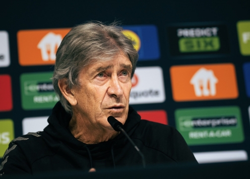 HLV Real Betis chỉ thẳng lý do thua ngược trước Chelsea