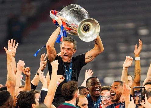 Cú ăn ba siêu vĩ đại của Luis Enrique