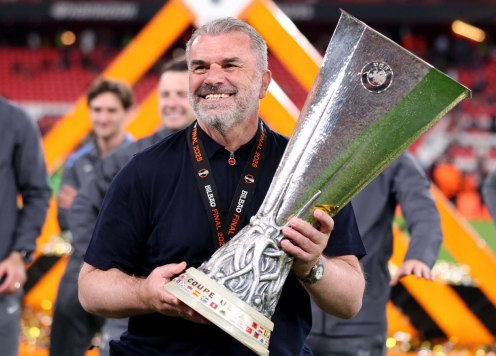 NHM Tottenham ngán ngẩm sau khi HLV Postecoglou bị sa thải