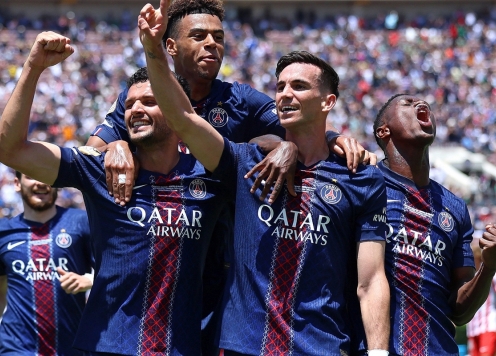 Top 10 CLB hay nhất thế giới: PSG xứng đáng, Real thê thảm
