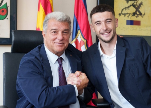 HLV Tây Ban Nha úp mở khả năng triệu tập tân binh Barca
