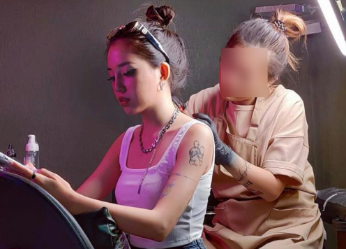 Nữ streamer Linh Ngọc Đàm mâu thuẫn với gia đình vì sở thích xăm hình