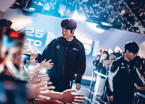 Zeus chỉ thẳng lý do HLE vắng mặt tại MSI