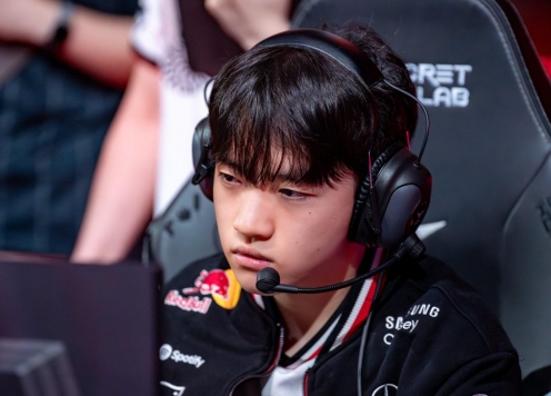 Trực tiếp LCK hôm nay 15/8: T1 vs HLE