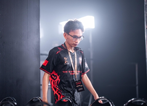 ĐT Việt Nam xin lỗi sau khi mất ngôi vương PUBG vào tay người Thái