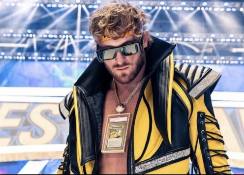 Logan Paul rao bán báu vật