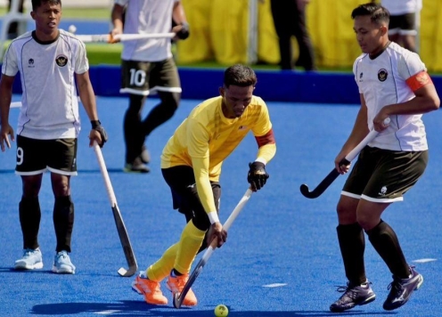 Chú làm HLV, cháu ra sân: Gia đình Malaysia gây sốt tại SEA Games 33