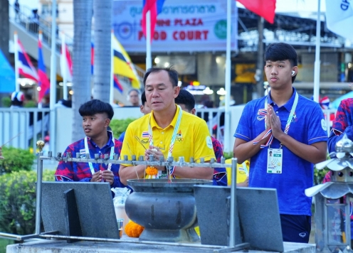 Làm lễ 'tâm linh' trước chung kết, Thái Lan vẫn thua U22 Việt Nam