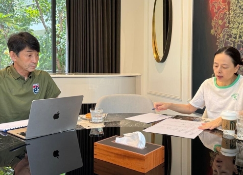 Madam Pang triệu tập HLV Ishii, họp bàn quan trọng cho ĐT Thái Lan