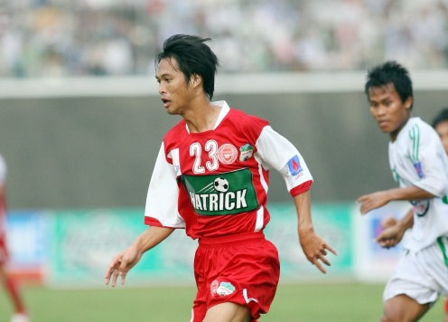 Tiền đạo Việt Nam duy nhất từng ghi 5 bàn ở V-League là ai?