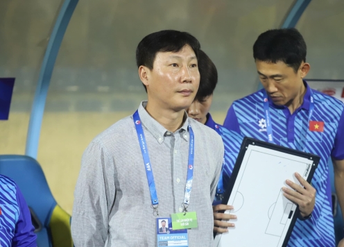 HLV Kim Sang Sik nhận xét thẳng về ĐT Việt Nam trước AFF Cup