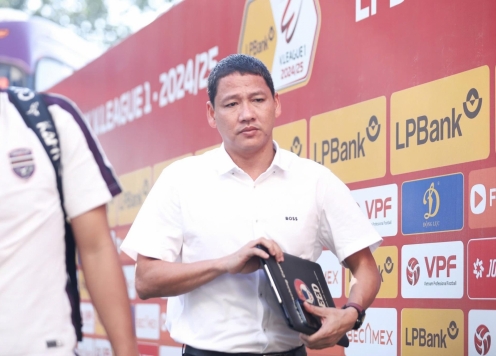 HLV Anh Đức kể hàng loạt vấn đề tại CLB Bình Dương
