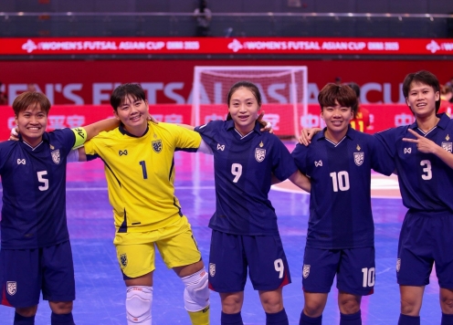 Thái Lan thắng ngược Trung Quốc để giành vé đến World Cup