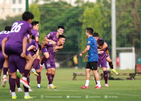 Tiền đạo Việt kiều Châu Âu lên U22 Việt Nam chuẩn bị cho SEA Games