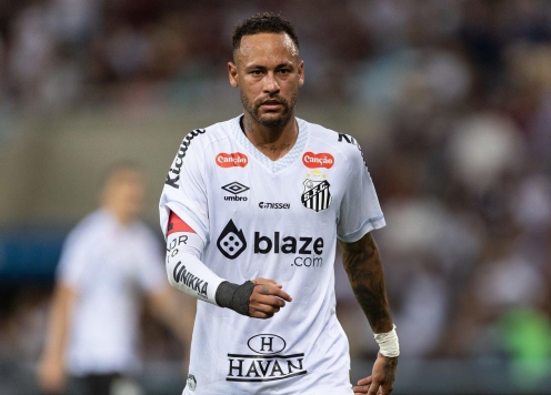 Neymar đang chật vật tại Santos