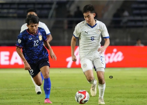 HLV Kim Sang Sik gọi 'Iniesta Đông Nam Á' cho trận đấu với MU
