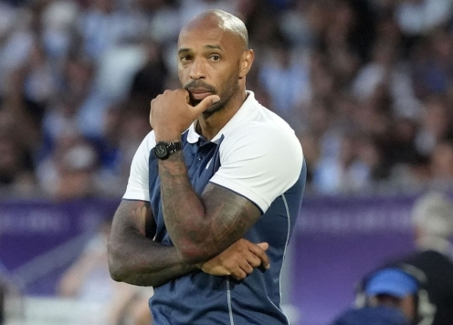 Henry lo Arsenal mãi chưa có danh hiệu lớn