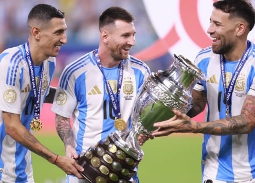 HLV Scaloni chỉ 2 tuyển thủ Argentina độc nhất vô nhị: Messi và ai?