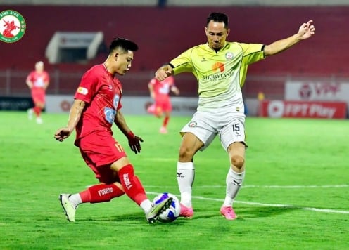 Thắng dễ Bình Định, Thanh Hóa vươn lên dẫn đầu V-League