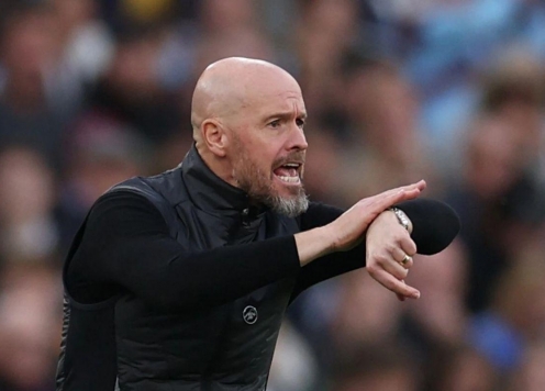 Erik Ten Hag chỉ trích trọng tài bất công với MU