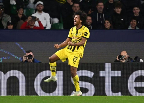 Dortmund đại thắng Sporting, đặt một chân vào vòng 1/8 C1