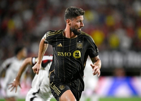 Olivier Giroud chính thức trở lại Ligue 1