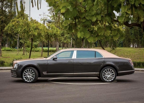 Bentley Mulsanne EWB vừa chạy 30.000 km bất ngờ rao bán chỉ hơn 8 tỷ đồng