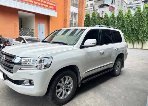 Bất ngờ với khả năng giữ giá của Toyota Land Cruiser VX 2020 sau 4 năm lăn bánh