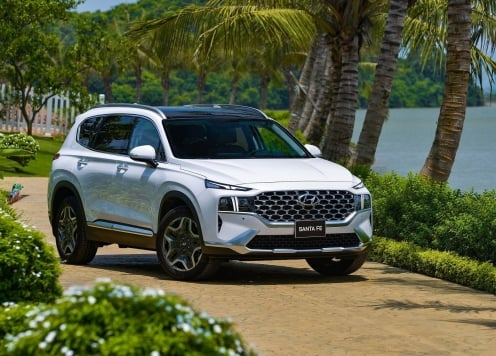 Cơn sốt Hyundai Santa Fe máy dầu lên đỉnh khi chênh giá lên tới gần trăm triệu đồng