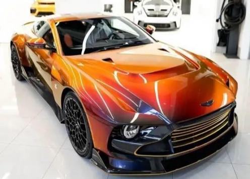 Cận cảnh Aston Martin Valour: Biểu tượng của sự xa xỉ và cá tính