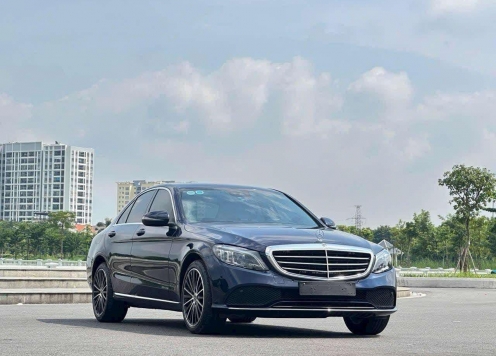 Bất ngờ với mức khấu hao của Mercedes C200 Exclusive 2021 sau hơn 2 năm lăn bánh